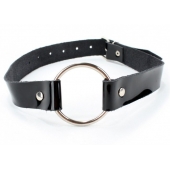 Кляп-кольцо на чёрных лаковых ремешках - БДСМ Арсенал - купить с доставкой в Ангарске