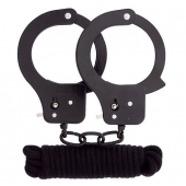 Чёрные наручники из листового металла в комплекте с веревкой BONDX METAL CUFFS LOVE ROPE SET - Dream Toys - купить с доставкой в Ангарске