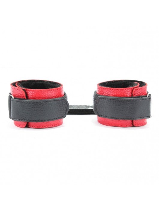 Красно-чёрные кожаные наручники с меховым подкладом - БДСМ Арсенал - купить с доставкой в Ангарске